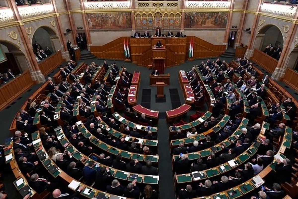 Парламент Венгрии одобрил вступление Швеции в НАТО и выбрал нового президента - ОБНОВЛЕНО + ФОТО